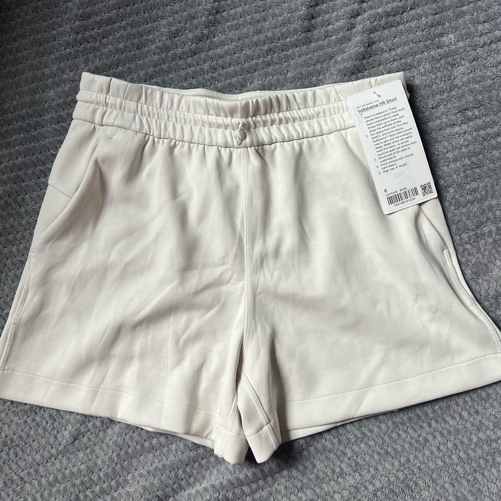 NWT Lululemon soft stream hr short - Picture 2 of 5